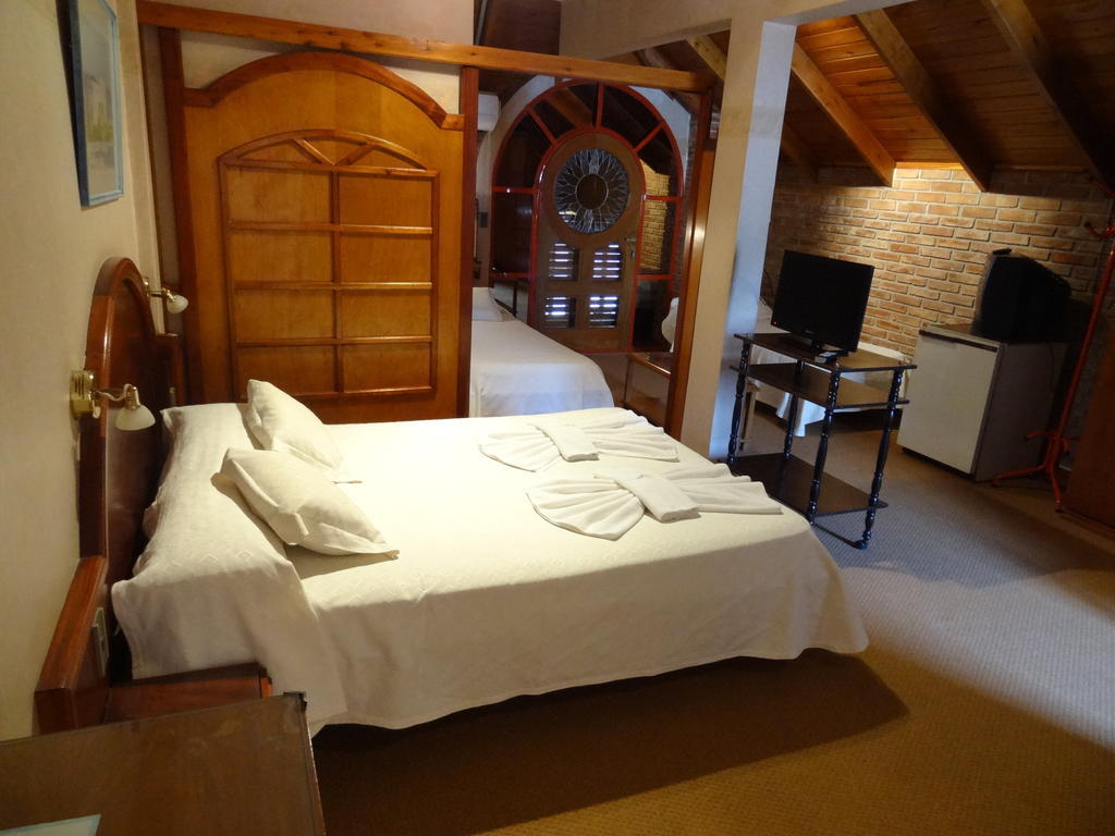 Mon Petit Hotel Villa Carlos Paz Bilik gambar